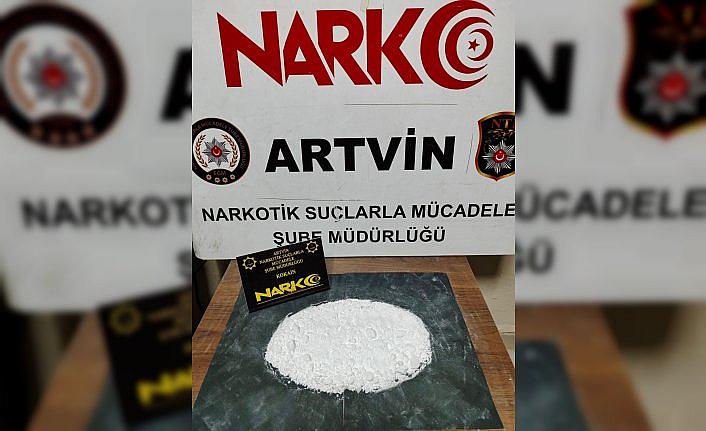 Artvin'de uyuşturucu operasyonunda yakalanan 2 şüpheli tutuklandı