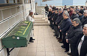 Bartın'da denizde ölü bulunan genç, memleketi Karabük'te son yolculuğuna uğurlandı