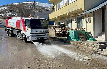 Bayburt Belediyesi temizlik ve onarım çalışmalarını sürdürüyor
