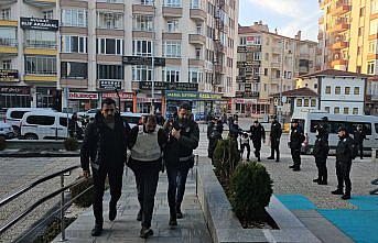 Çorum'da bir kişinin öldürülmesiyle ilgili gözaltına alınan 4 zanlı adliyede