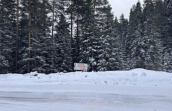 Ilgaz Dağı'nda kar yağışı ve sis etkili oluyor