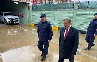 Niksar Kaymakamı Perçi'den İlçe Jandarma Komutanlığına ziyaret