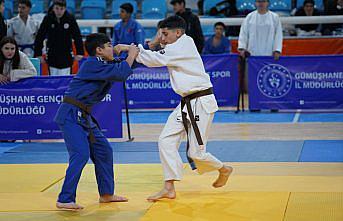 Okul Sporları Judo Yıldızlar Grup müsabakaları Gümüşhane'de başladı