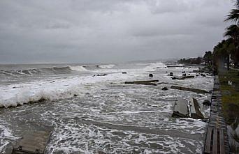 Samsun'da fırtına ve sağanak etkili oldu