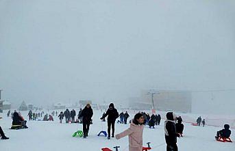 Samsun'da “Petek Genç“ projesiyle 2 bin 492 öğrenci Akdağ'ı keşfetti