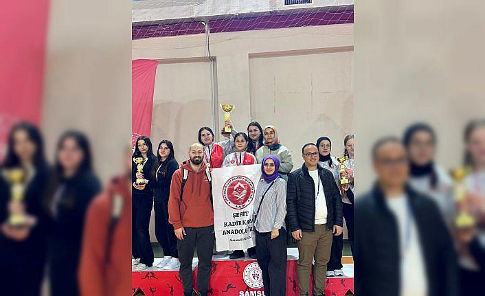 Şehit Kadir Kara AİHL, Floor Curling müsabakalarında il birincisi oldu