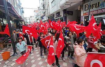 Suluova'da öğrenciler “Bayrağa sevgi“ yürüyüşü yaptı
