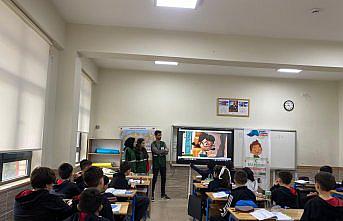 Tokat'ta Yeşilay Şehit Sinan Bilir Ortaokulu'nda tanıtıldı