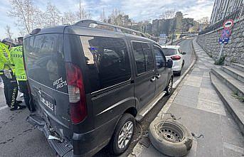 Trabzon'da 3 aracın karıştığı kazada 1 kişi yaralandı