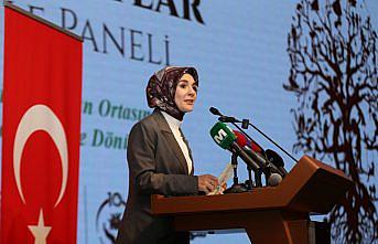 Aile ve Sosyal Hizmetler Bakanı Göktaş, “Kökler ve Kanatlar Aile Paneli“nde konuştu: