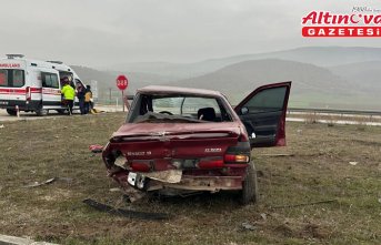 Amasya'da iki otomobilin çarpıştığı kazada 5 kişi yaralandı