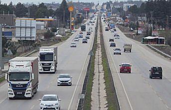 Amasya'da bayram tatili öncesi trafik yoğunluğu başladı