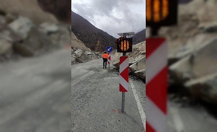 Artvin-Şavşat kara yolu tek yönlü ulaşıma açıldı