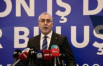 Çalışma ve Sosyal Güvenlik Bakanı Işıkhan, Trabzon'da iş insanlarıyla iftarda bir araya geldi: