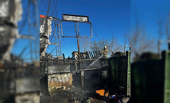 Karabük'te çöp konteynerinde çıkan yangın söndürüldü