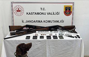 Kastamonu'da düzenlenen uyuşturucu operasyonunda yakalanan 12 şüpheliden 3'ü tutuklandı