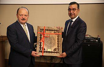 Kastamonu'da sevgi evleri ve yurtlarda kalan öğrenciler huzurevi sakinleri ile iftar yaptı