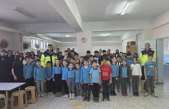 Merzifon'da öğrencilere trafik kuralları eğitimi verildi