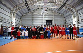 Milli boksörler 6 yıllık aranın ardından Ahmet Cömert Boks Turnuvası'nda ter dökecek