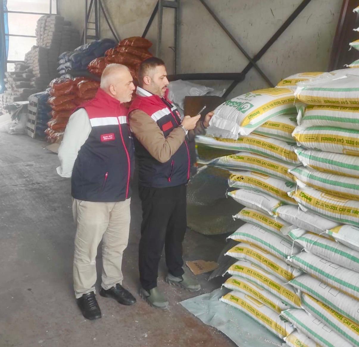 Rize'de gübre satan bayiler denetlendi