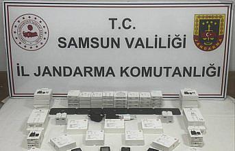 Yakakent'te gümrük kaçağı elektronik ürünler ele geçirildi