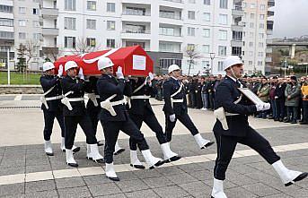 Trabzon'da kalp krizi geçiren polis memuru hayatını kaybetti