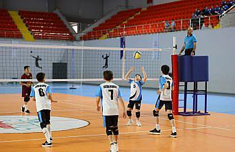 Trabzon'da okul sporları voleybol yarı final müsabakaları başladı
