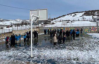 Yeşilyurt'ta okullarda deprem tatbikatı yapıldı