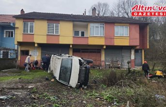 Zonguldak'ta minibüsün devrilmesi sonucu 4 kişi yaralandı
