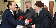 BAŞKAN ŞAHİN; HUZUREVİNDE KALAN YAŞLILARI ZİYARET ETTİ