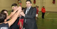 MÜDÜR AYDIN,'ŞAMPİYON OLAN OKULUMUZ'A BAŞARILAR DİLİYORUM'