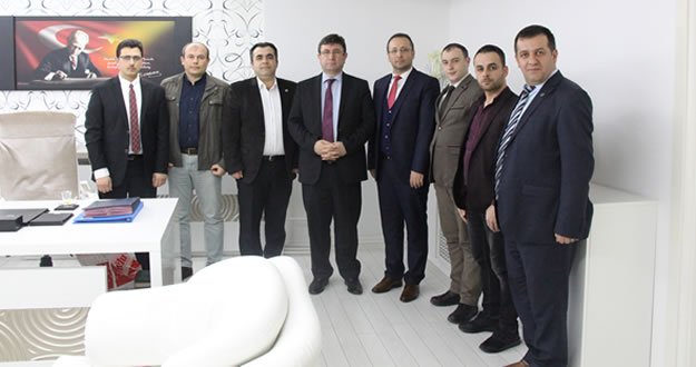 TÜRK EĞİTİM SEN BAFRA KAYMAKAMI ALİ FUAT TÜRKEL’İ MAKAMINDA ZİYARET ETTİ