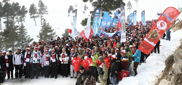 TÜRKİYE SARIKAMIŞ ŞEHİTLERİ İÇİN YÜRÜDÜ