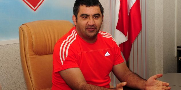 ÜMİT ÖZAT,‘ KAYBETTİĞİMİZ 2 PUANI TELAFİ EDEBİLİRİZ’