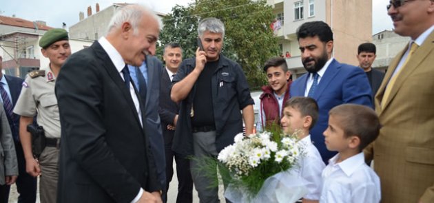 Vali Şahin, Kur'an kursunu ziyaret etti