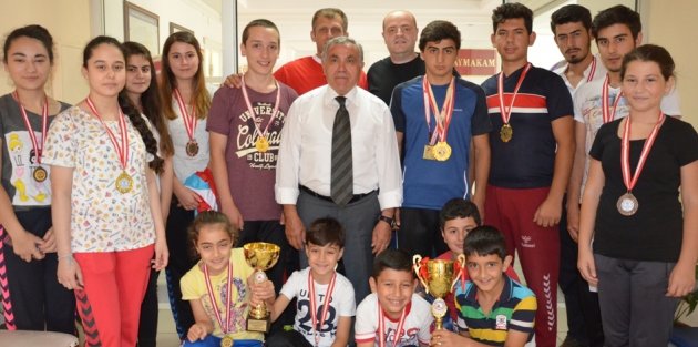 WUSHUCULAR ZAFER KUPASI ÖNCESİ KAYMAKAM ARSLAN’A ZİYARET