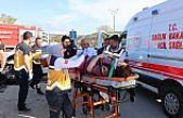 Samsun'da iki otomobilin çarpıştığı kazada 8 kişi yaralandı
