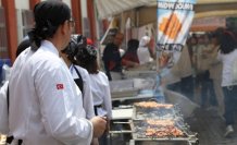 Düzce'de üniversite öğrencileri ve şefler Gastronomi Festivali'nde becerilerini sergiledi