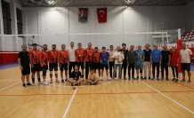 Akçaabat'ta düzenlenen voleybol turnuvası sona erdi