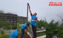 Espiye'de öğrenciler şehit mezarının bakım ve çevre düzenlemesini yaptı