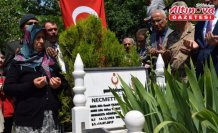 Şehit öğretmen Necmettin Yılmaz kabri başında anıldı