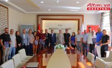 Bayburt'ta gazetecilere “Yapay Zeka Destekli Medya Uzmanlığı Eğitimi“ verildi