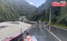 Çamlıhemşin-Ardeşen kara yolunda ulaşım kontrollü sağlanıyor