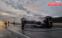 Çorum'da seyir halinde alev alan tır kullanılamaz hale geldi