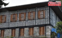 Kestane ağacından yapılan tescilli evler Arılı köyüne ziyaretçi çekiyor