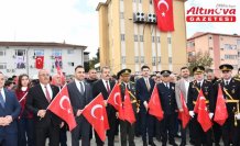 Vezirköprü'de Cumhuriyet Yürüyüşü düzenlendi