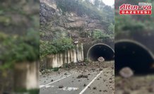 Artvin'de heyelan nedeniyle kapanan Kemalpaşa-Sarp Sınır Kapısı karayolu ulaşıma açıldı