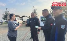 Bartın'da temizlik işçisi yolda bulduğu cüzdanı sahibine teslim etti