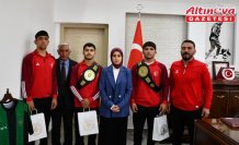 Başarılı güreşçilerdenKaymakam Güneş’e ziyaret