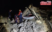 Çorum'da iki katlı metruk bina çöktü